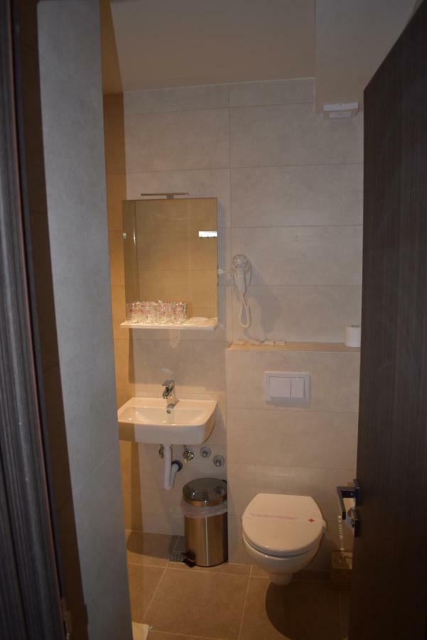 Hotel Zlatni Bor Sokolac  Zewnętrze zdjęcie