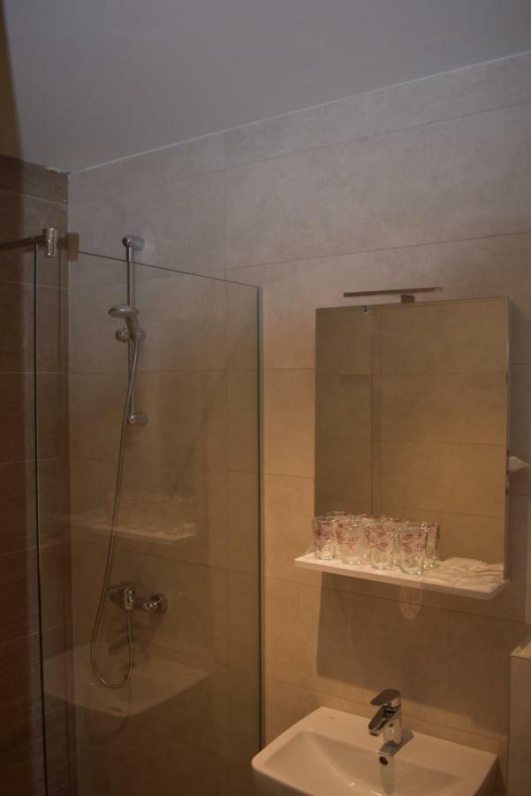 Hotel Zlatni Bor Sokolac  Zewnętrze zdjęcie