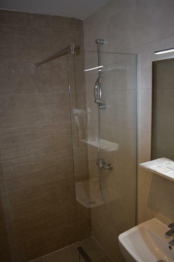 Hotel Zlatni Bor Sokolac  Zewnętrze zdjęcie