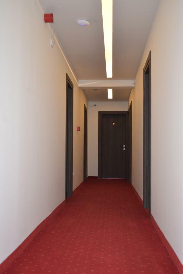 Hotel Zlatni Bor Sokolac  Zewnętrze zdjęcie