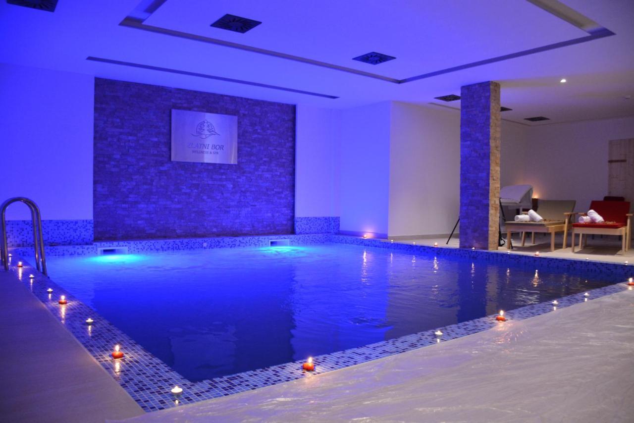 Hotel Zlatni Bor Sokolac  Zewnętrze zdjęcie